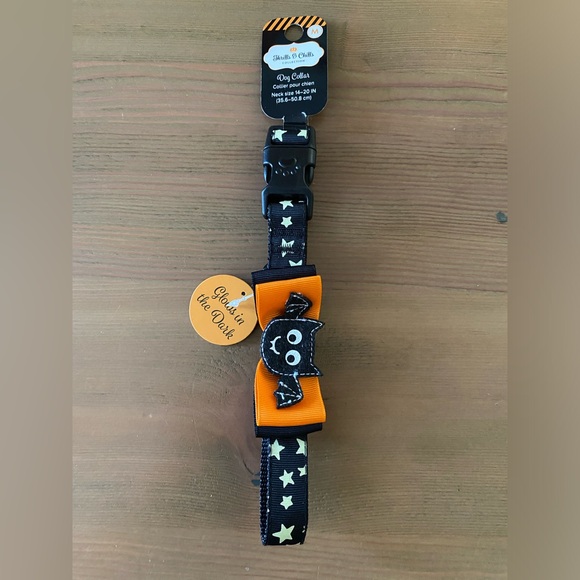 Thrills & Chills Collection ‘Howl-o-ween’ dog collar - Picture 2 of 4